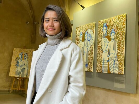 chuu neimenster in front of golden series courtesy of mayco naing