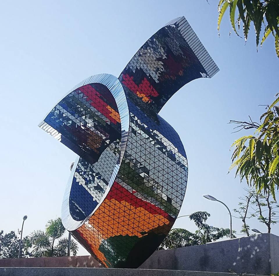 nann nann sculpture cbc bank naypyidaw 1 orig